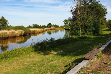 Galerie 9, Lilienthal, an der Wümme entlang